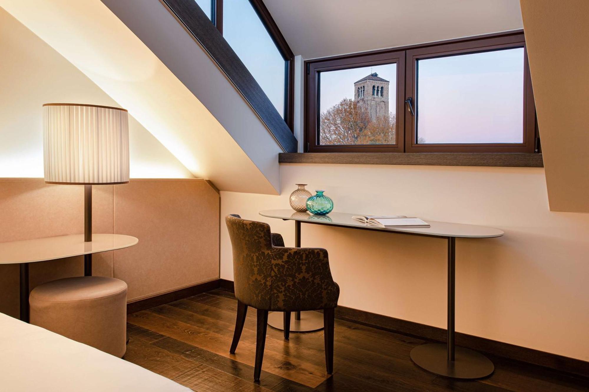 Hyatt Centric Venice 4*